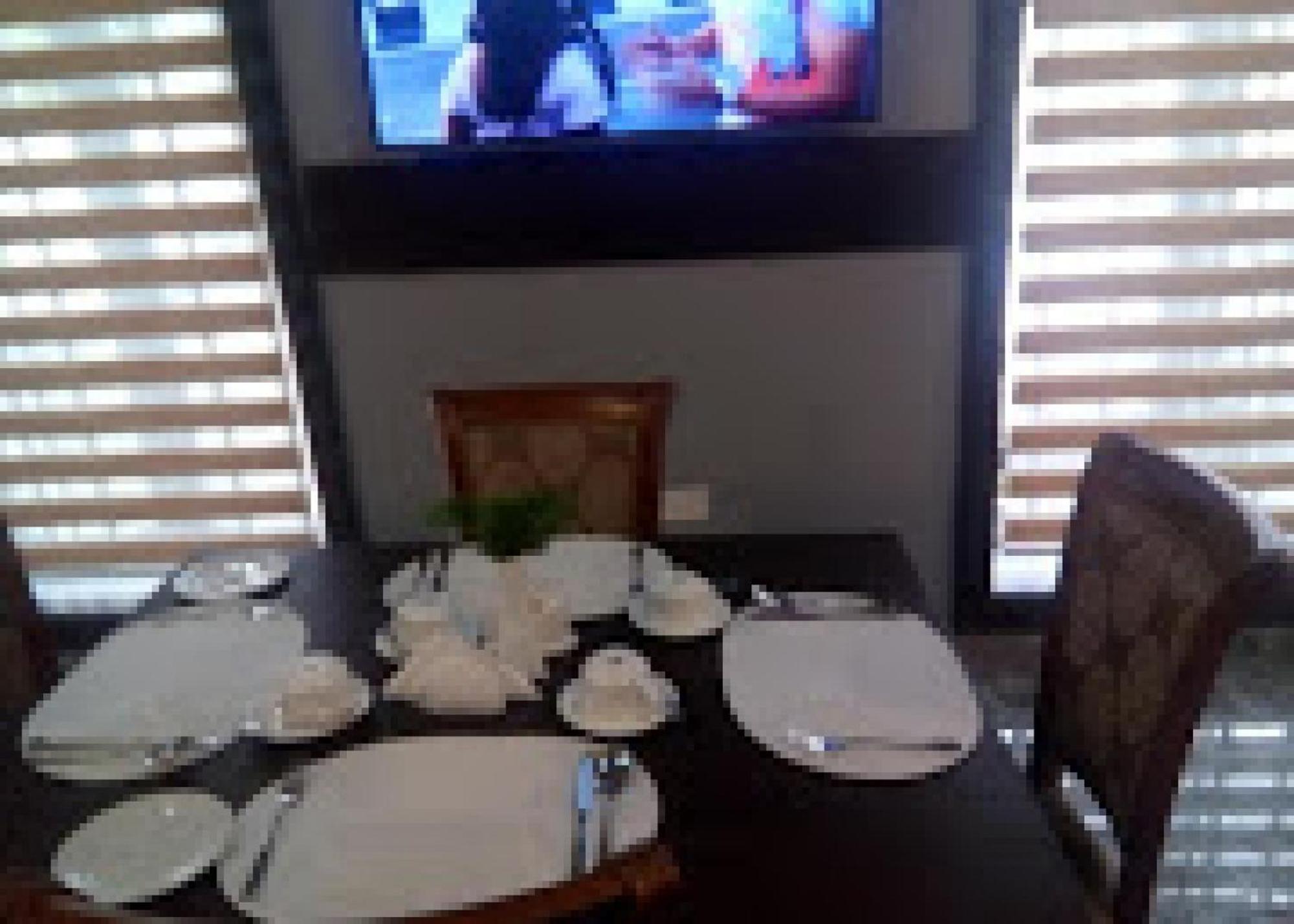 איבאדן Room In Lodge - Bayse One Premium Hotel מראה חיצוני תמונה